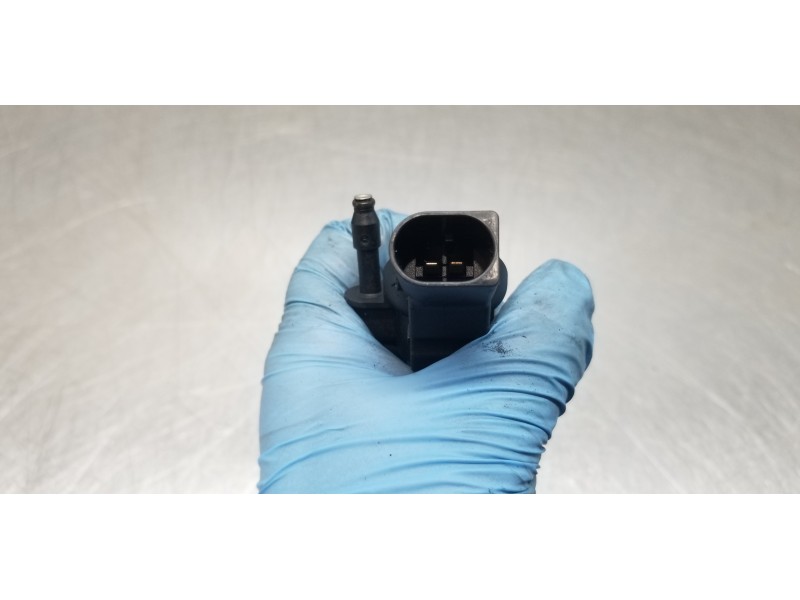 Recambio de inyector para mercedes clase r (w251) 320 cdi (251.022) referencia OEM IAM A6420701387 0445115064 