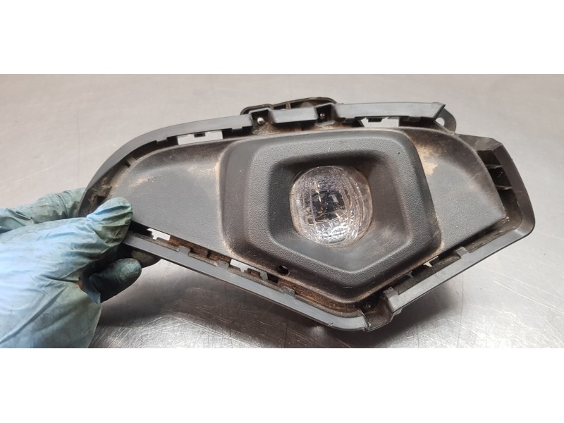 Recambio de faro antiniebla derecho para toyota rav4 hybrid 4x2 advance referencia OEM IAM 8121012240 5212742280 