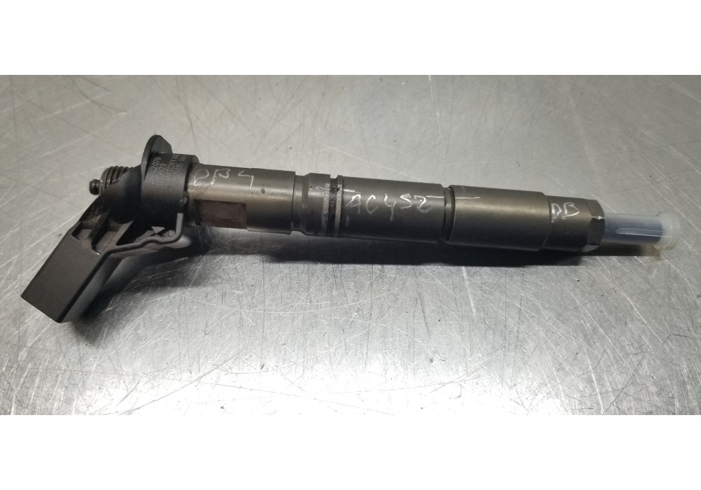 Recambio de inyector para mercedes clase r (w251) 320 cdi (251.022) referencia OEM IAM A6420701387 0445115064 