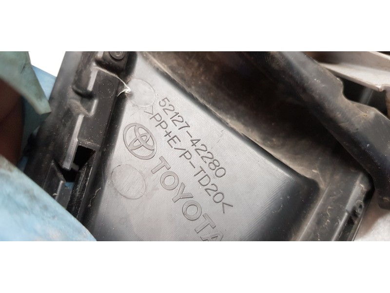 Recambio de faro antiniebla derecho para toyota rav4 hybrid 4x2 advance referencia OEM IAM 8121012240 5212742280 