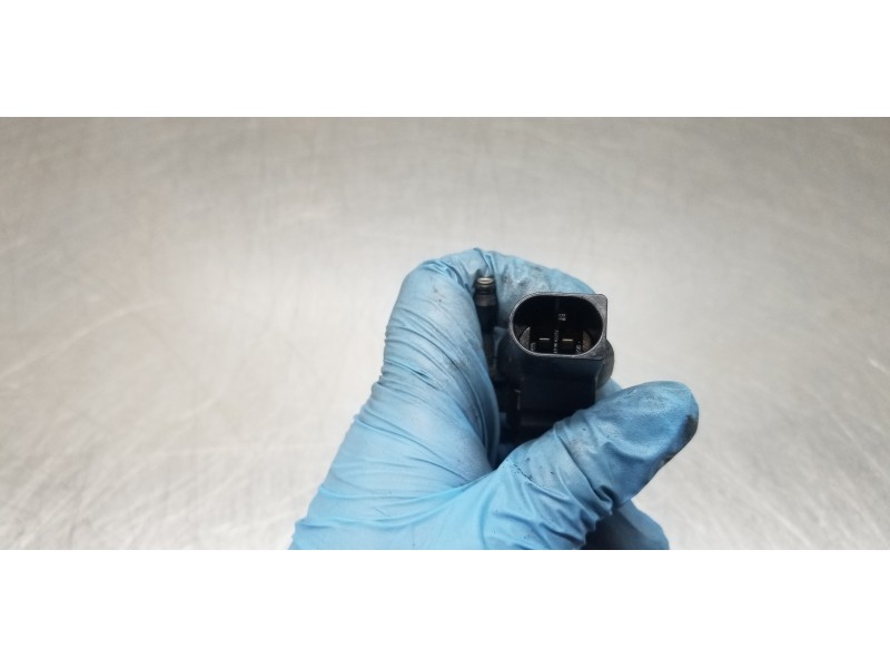 Recambio de inyector para mercedes clase r (w251) 320 cdi (251.022) referencia OEM IAM A6420701387 0445115064 