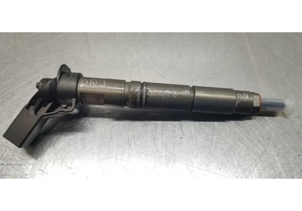 Recambio de inyector para mercedes clase r (w251) 320 cdi (251.022) referencia OEM IAM A6420701387 0445115064 