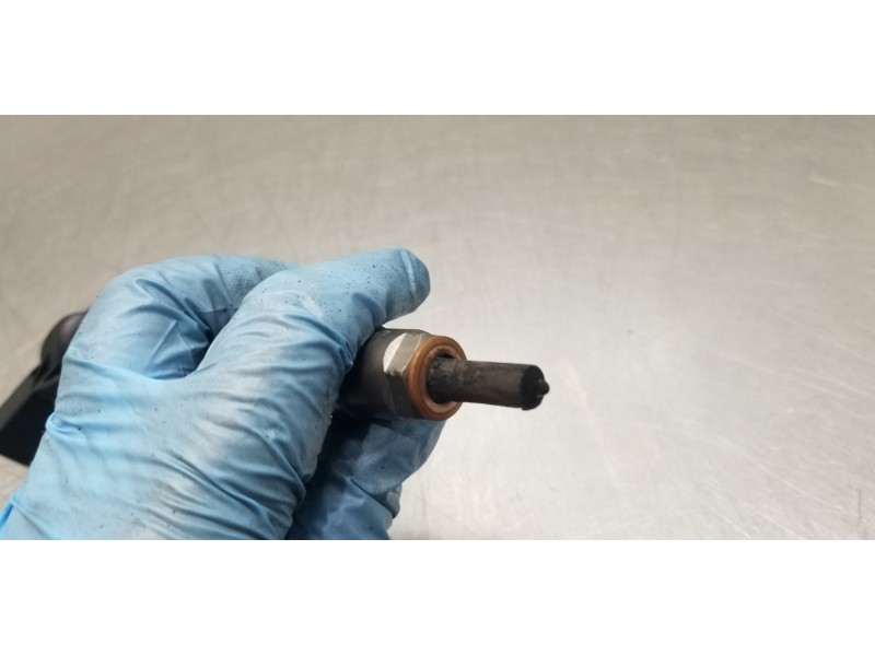 Recambio de inyector para mercedes clase r (w251) 320 cdi (251.022) referencia OEM IAM A6420701387 0445115064 