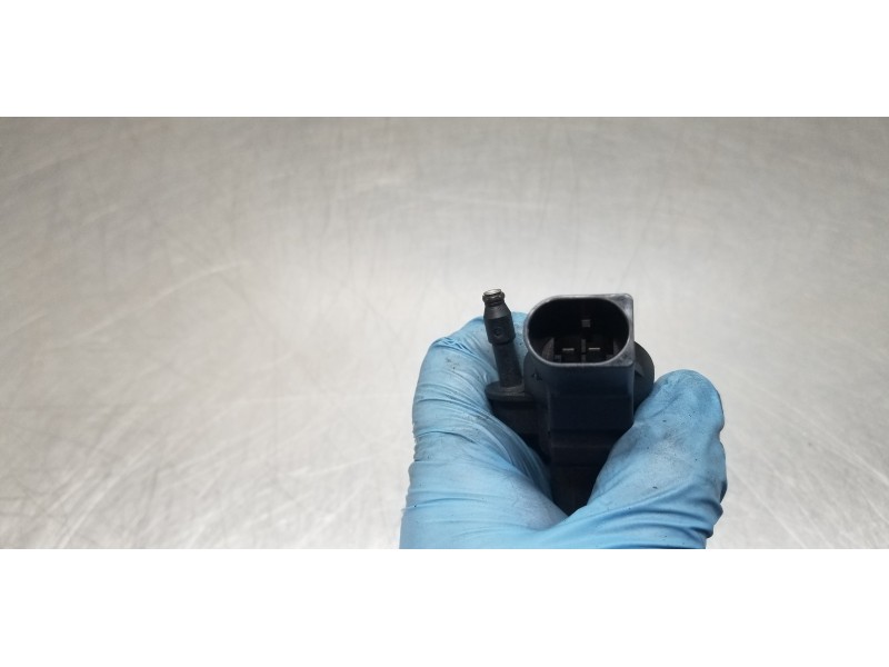 Recambio de inyector para mercedes clase r (w251) 320 cdi (251.022) referencia OEM IAM A6420701387 0445115064 