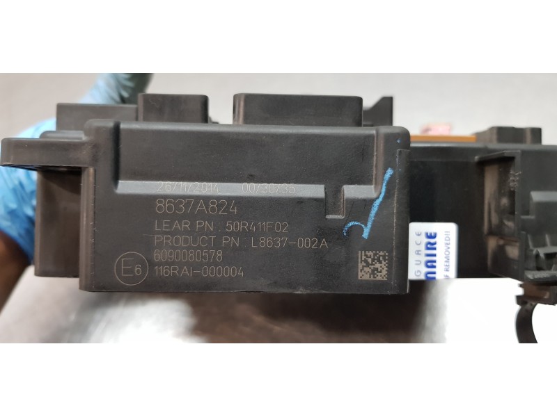 Recambio de caja reles / fusibles para mitsubishi outlander (cw0) motion 4wd referencia OEM IAM 8637A824   Recambio de caja reles / fusibles para mitsubishi outlander (cw0) motion 4wd referencia OEM IAM 8637A824