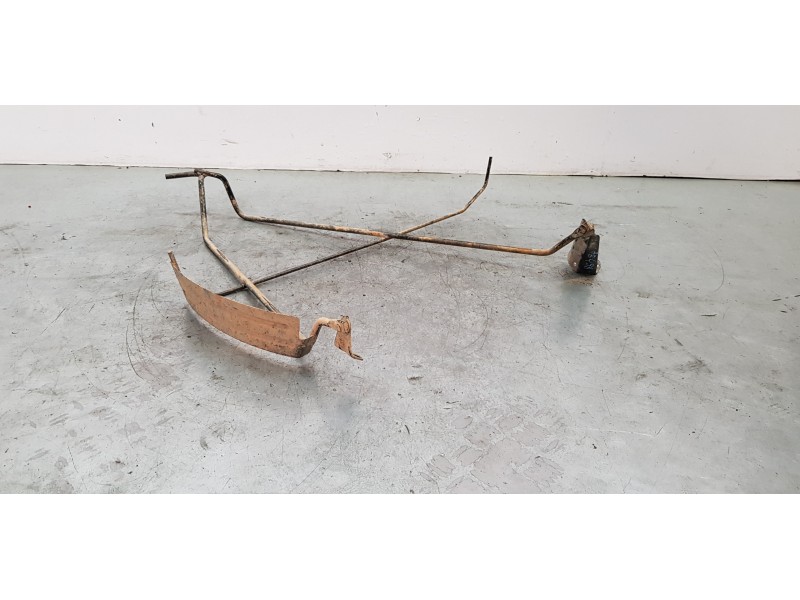 Recambio de soporte rueda repuesto para mitsubishi outlander (cw0) 2.0 di-d invite referencia OEM IAM MN184281   Recambio de soporte rueda repuesto para mitsubishi outlander (cw0) 2.0 di-d invite referencia OEM IAM MN184281