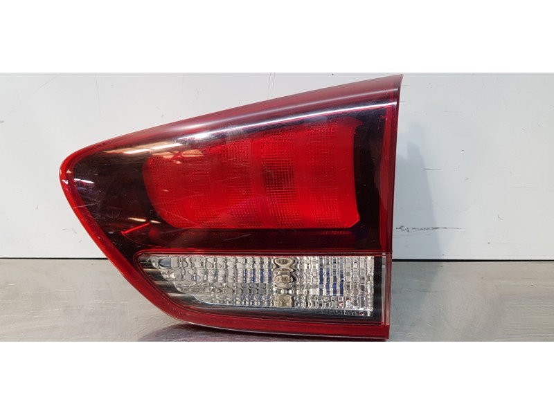 Recambio de piloto trasero derecho interior para kia carens ( ) concept referencia OEM IAM 92404A4500  