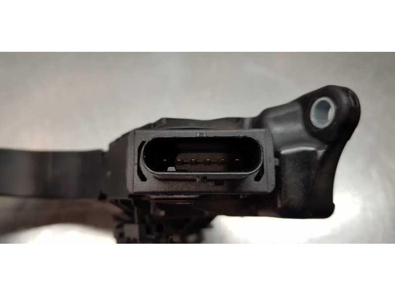Recambio de pedal acelerador para audi a6 berlina (4a2) 40 tdi basic referencia OEM IAM 4N1723523  