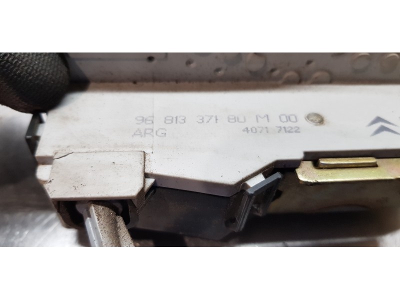 Recambio de cerradura puerta trasera izquierda para citroen c4 berlina collection referencia OEM IAM 9137K6   Recambio de cerradura puerta trasera izquierda para citroen c4 berlina collection referencia OEM IAM 9137K6