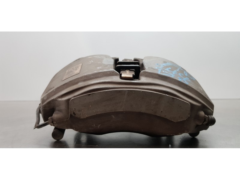 Recambio de pinza freno delantera derecha para audi a6 berlina (4a2) 40 tdi basic referencia OEM IAM 8W0615108D  