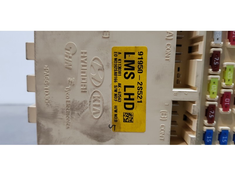 Recambio de caja reles / fusibles para hyundai ix35 comfort 2wd referencia OEM IAM 919502S521   Recambio de caja reles / fusibles para hyundai ix35 comfort 2wd referencia OEM IAM 919502S521