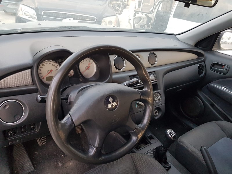 mitsubishi outlander (cu0w) del año 2003 mitsubishi outlander (cu0w) del año 2003