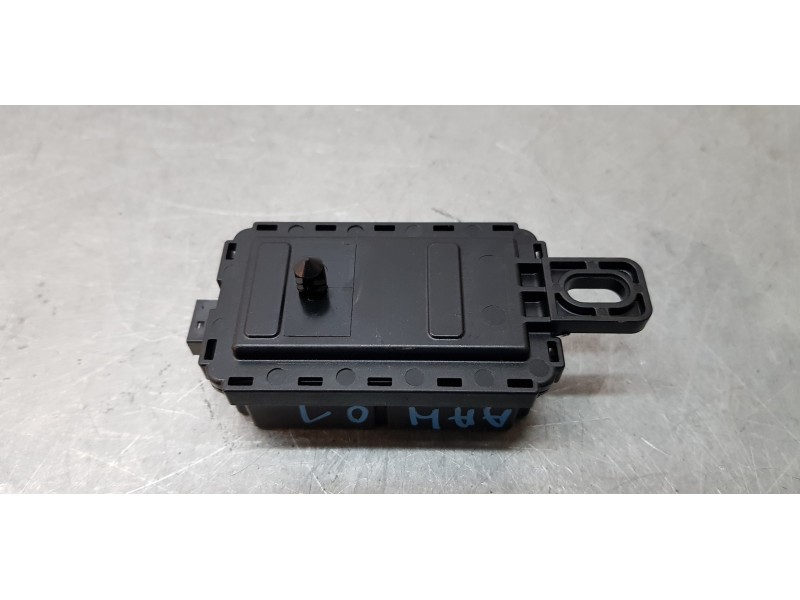 Recambio de modulo electronico para bmw serie 1 lim. 5-trg. (f20) 118d referencia OEM IAM 939784601  