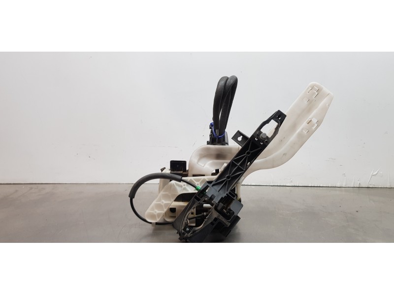 Recambio de cerradura puerta trasera derecha para hyundai ix35 comfort 2wd referencia OEM IAM 814202Y010   Recambio de cerradura puerta trasera derecha para hyundai ix35 comfort 2wd referencia OEM IAM 814202Y010