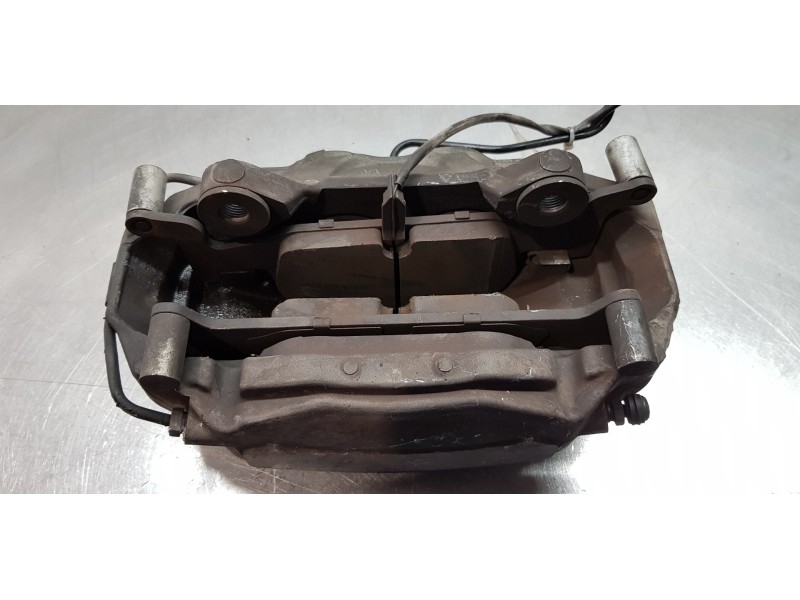 Recambio de pinza freno delantera izquierda para audi a6 berlina (4a2) 40 tdi basic referencia OEM IAM 8W0615107D  