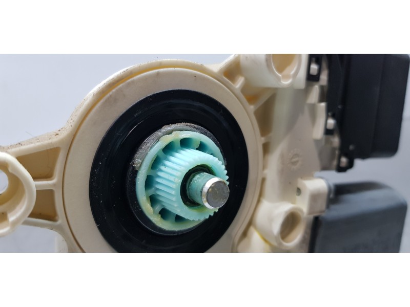 Recambio de motor elevalunas trasero derecho para volkswagen passat berlina (3c2) advance referencia OEM IAM 1K0959704FL01   Recambio de motor elevalunas trasero derecho para volkswagen passat berlina (3c2) advance referencia OEM IAM 1K0959704FL01