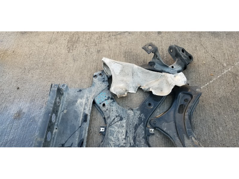 Recambio de puente delantero para audi a6 berlina (4a2) 40 tdi basic referencia OEM IAM 4K1399347C  