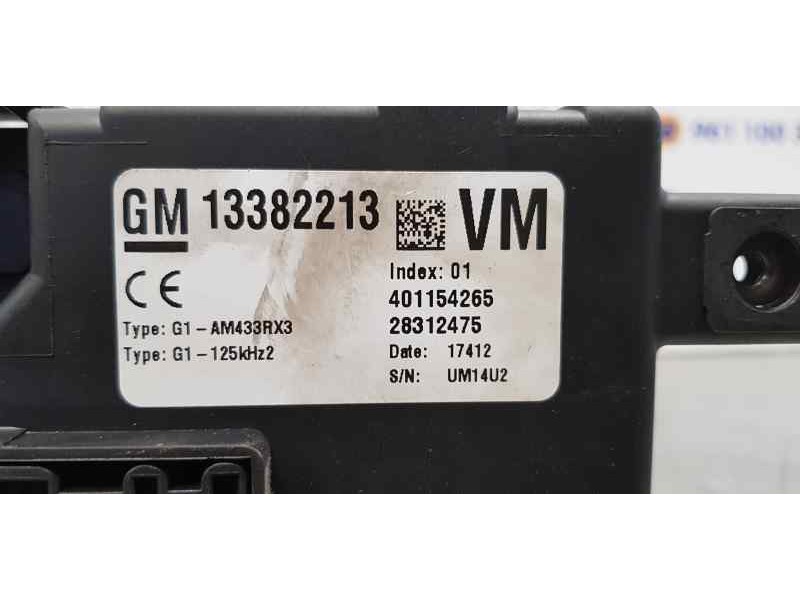 Recambio de caja reles / fusibles para opel corsa d expression referencia OEM IAM 13382213  