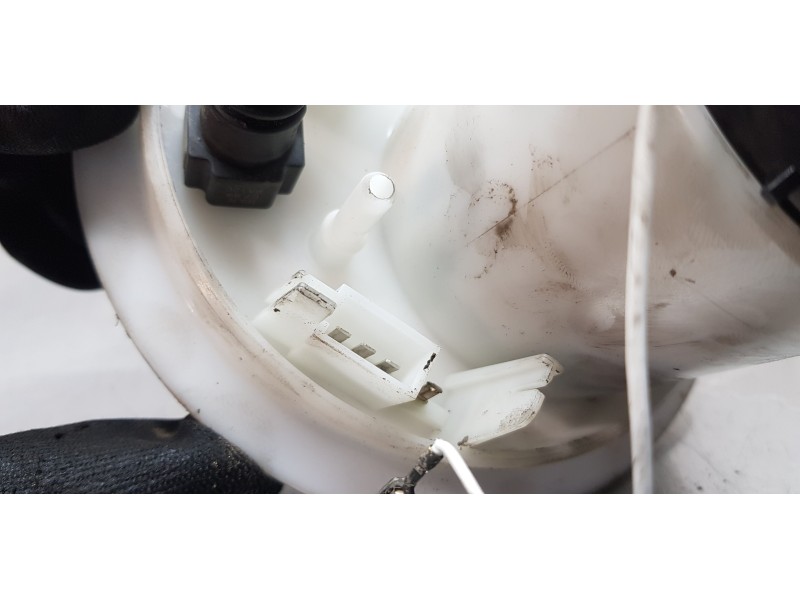 Recambio de aforador para land rover range rover vogue referencia OEM IAM LR038159  