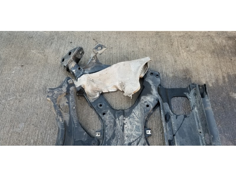 Recambio de puente delantero para audi a6 berlina (4a2) 40 tdi basic referencia OEM IAM 4K1399347C  