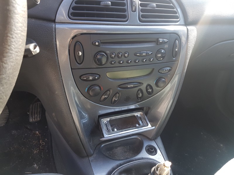 citroen c5 berlina del año 2003