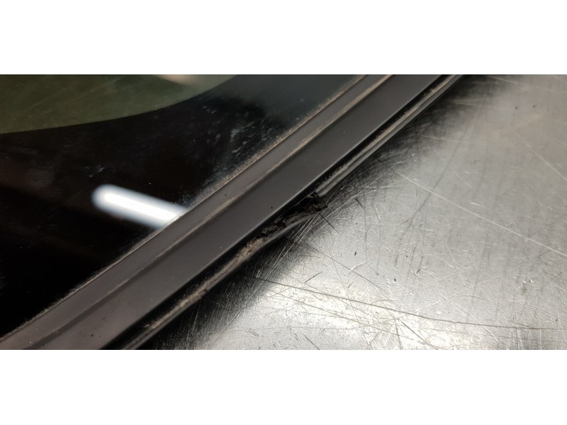 Recambio de luna custodia trasera derecha para toyota rav4 hybrid 4x2 advance referencia OEM IAM 6271042360  