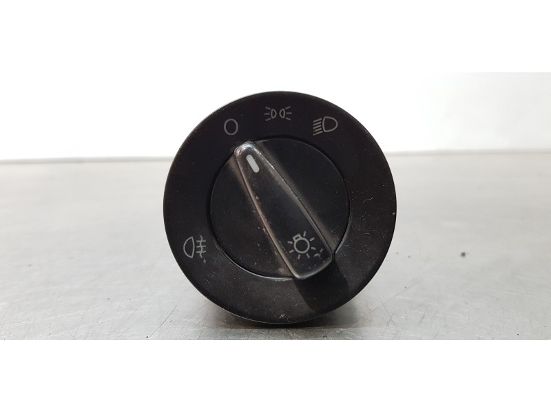 Recambio de mando luces para volkswagen new beetle (9c1/1c1) 1.6 referencia OEM IAM 1C094153101C   Recambio de mando luces para volkswagen new beetle (9c1/1c1) 1.6 referencia OEM IAM 1C094153101C