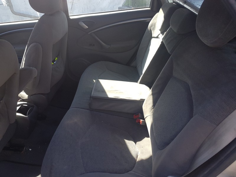 citroen c5 berlina del año 2003