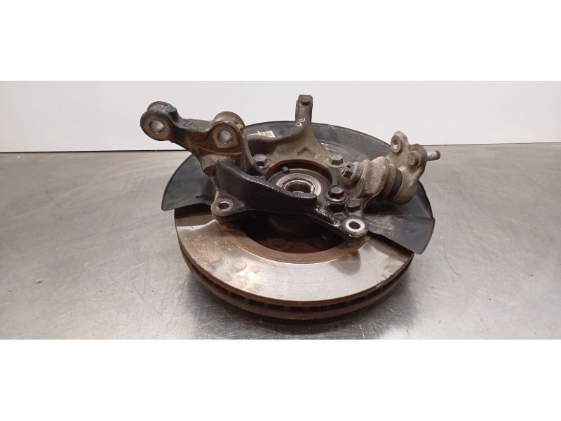 Recambio de mangueta delantera derecha para toyota rav4 hybrid 4x2 advance referencia OEM IAM 4321133130  