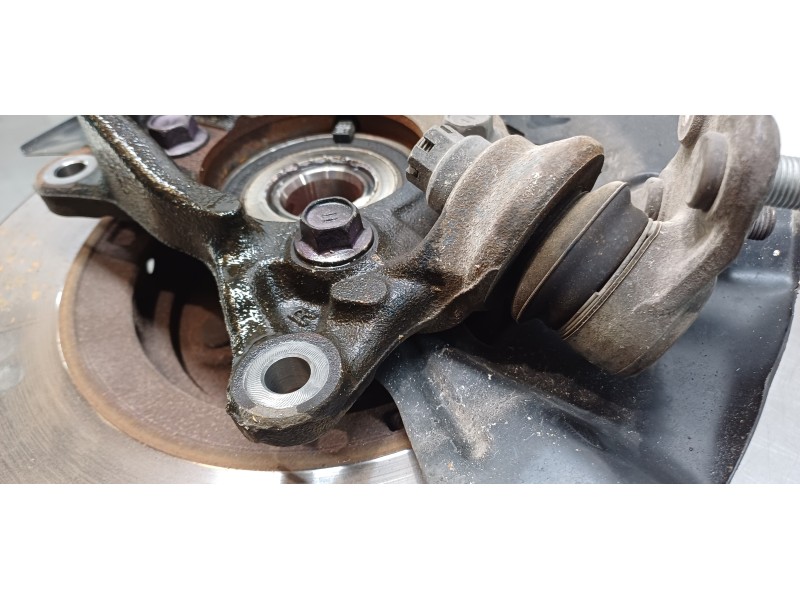 Recambio de mangueta delantera derecha para toyota rav4 hybrid 4x2 advance referencia OEM IAM 4321133130  