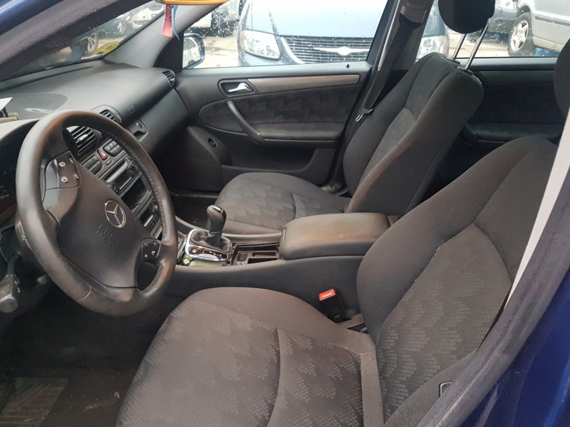 mercedes clase c (w203) berlina del año 2002