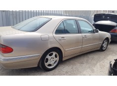 mercedes clase e (w210) berlina del año 1999 2