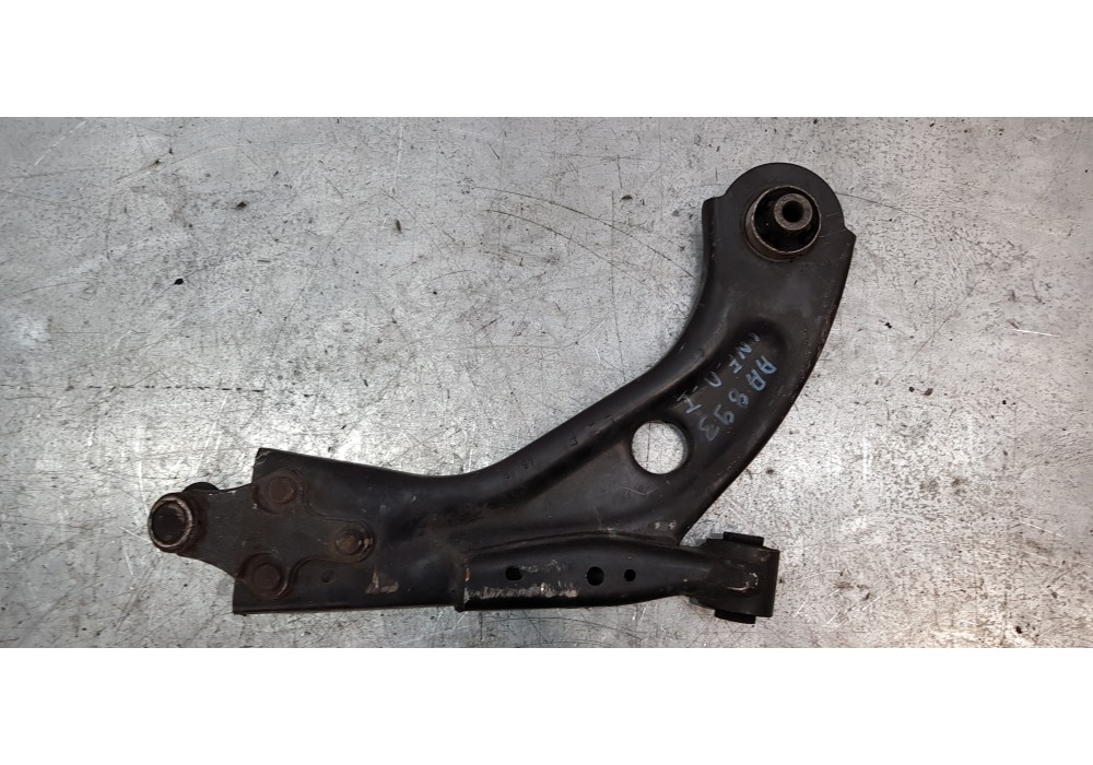 Recambio de brazo suspension inferior delantero izquierdo para citroen c4 grand picasso feel referencia OEM IAM 9678311380  