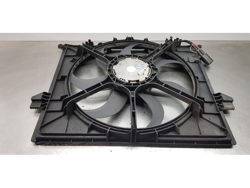 Recambio de electroventilador para mercedes clase r (w251) 320 cdi (251.022) referencia OEM IAM A1645000493 6726010002 