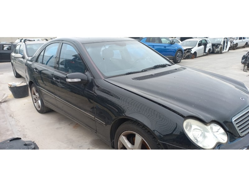 mercedes clase c (w203) berlina del año 2004