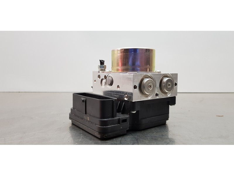 Recambio de abs para toyota rav 4 plug-in hybrid advance referencia OEM IAM 4405042J71 8954142B80 