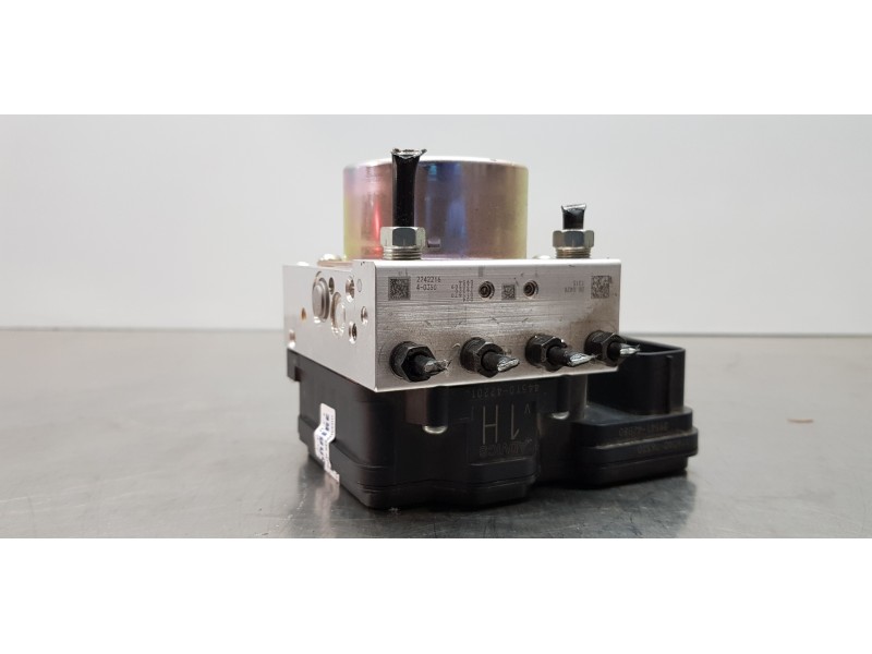 Recambio de abs para toyota rav 4 plug-in hybrid advance referencia OEM IAM 4405042J71 8954142B80 