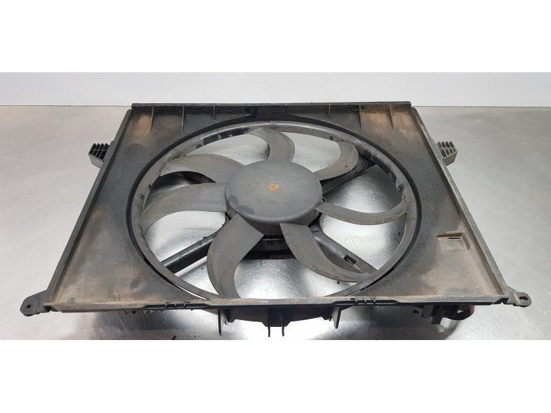 Recambio de electroventilador para mercedes clase r (w251) 320 cdi (251.022) referencia OEM IAM A1645000493 6726010002 