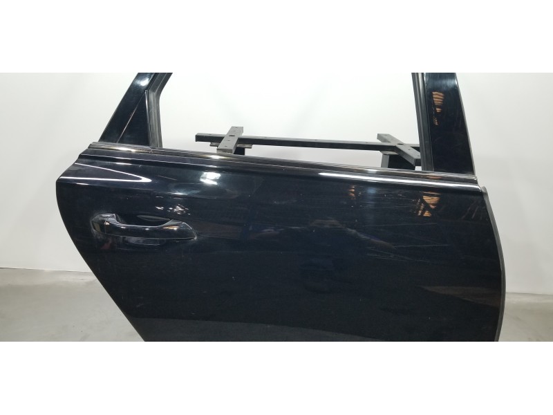 Recambio de puerta trasera derecha para audi a6 berlina (4a2) 40 tdi basic referencia OEM IAM 4K5833052A  