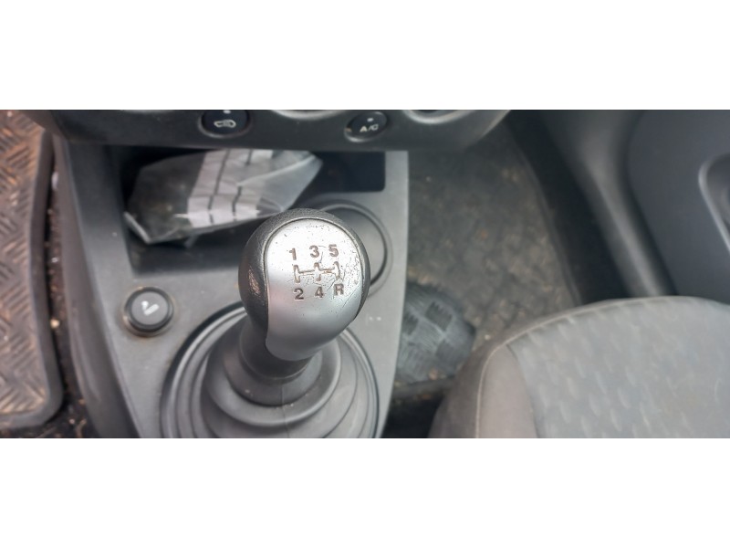 ford fiesta (cbk) del año 2004