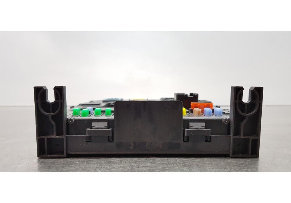 Recambio de caja reles / fusibles para citroen c4 picasso 2.0 hdi fap referencia OEM IAM 9666895680 281197595  Recambio de caja reles / fusibles para citroen c4 picasso 2.0 hdi fap referencia OEM IAM 9666895680 281197595