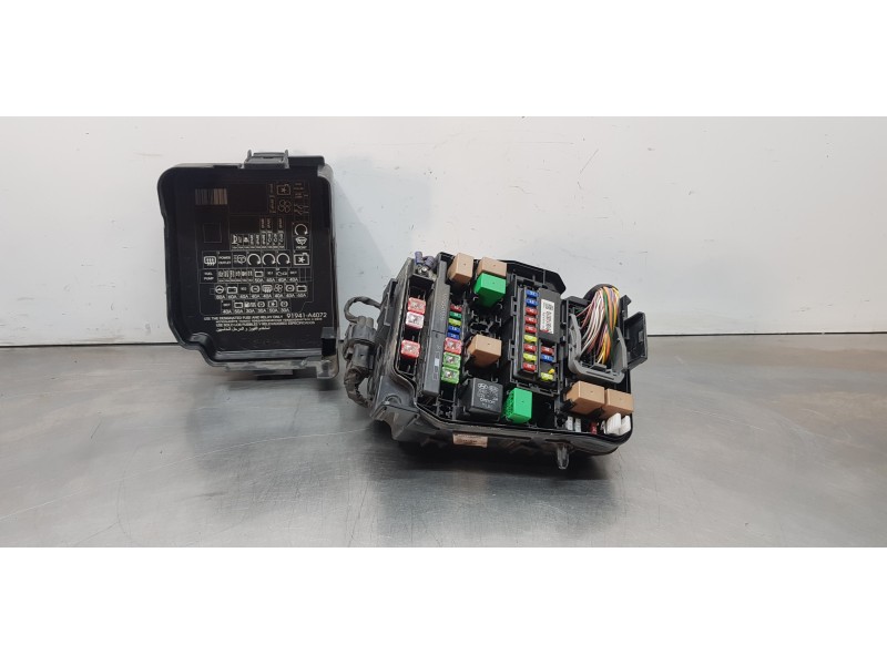 Recambio de caja reles / fusibles para kia carens ( ) business referencia OEM IAM 919513X110  