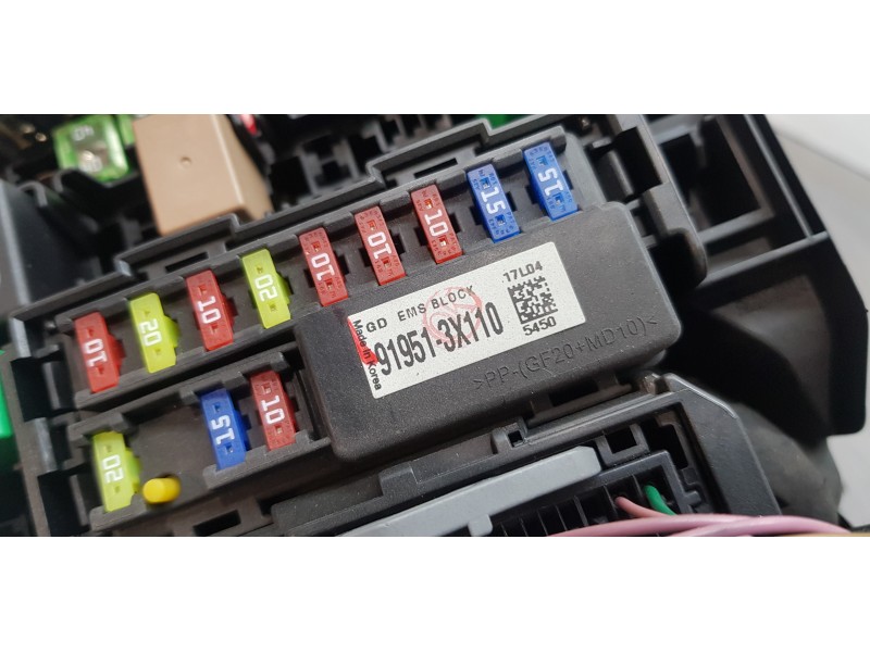 Recambio de caja reles / fusibles para kia carens ( ) business referencia OEM IAM 919513X110  