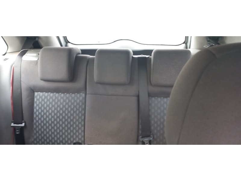 ford fiesta (cbk) del año 2004