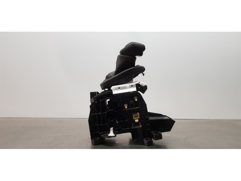 Recambio de palanca cambio para toyota rav4 hybrid 4x2 advance referencia OEM IAM 3356012650  