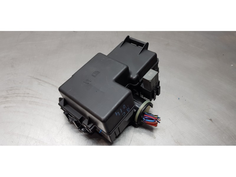 Recambio de caja reles / fusibles para volvo xc60 inscription awd referencia OEM IAM 31384034  