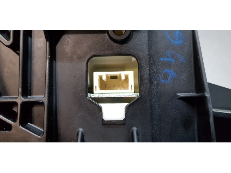 Recambio de palanca cambio para toyota rav4 hybrid 4x2 advance referencia OEM IAM 3356012650  