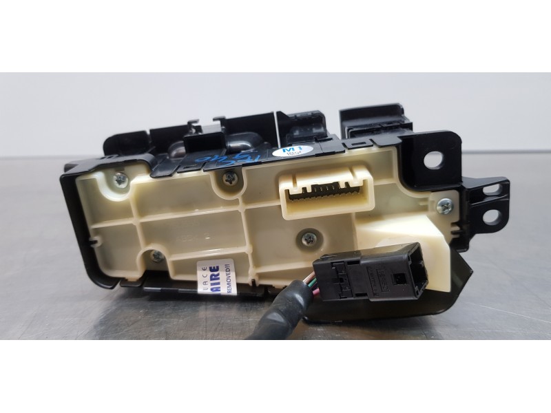 Recambio de palanca freno de mano para toyota rav4 hybrid 4x2 advance referencia OEM IAM 8401042252  
