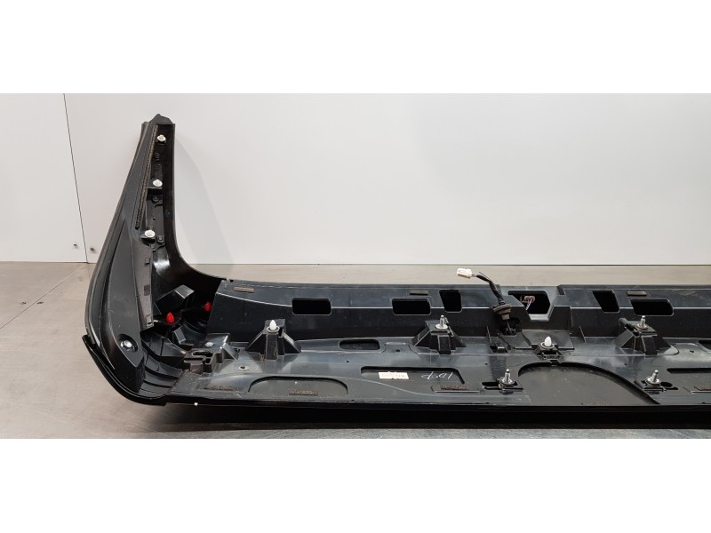 Recambio de aleron trasero para toyota rav 4 plug-in hybrid advance referencia OEM IAM 7608542908  