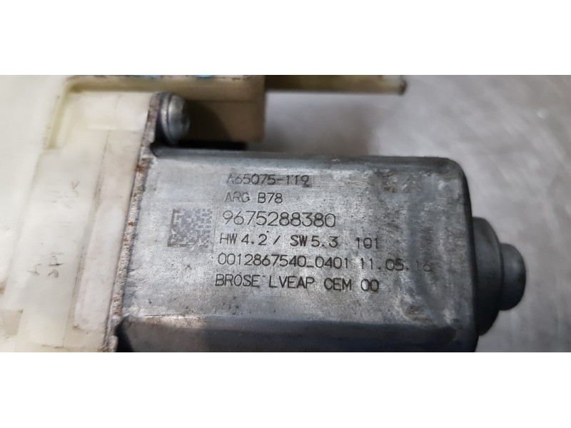 Recambio de elevalunas trasero izquierdo para citroen c4 grand picasso feel referencia OEM IAM 9676172480  